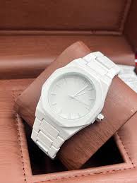 White Aura Premium Wrist Watch – Lightweight Fashion Watch with Butterfly Lock
